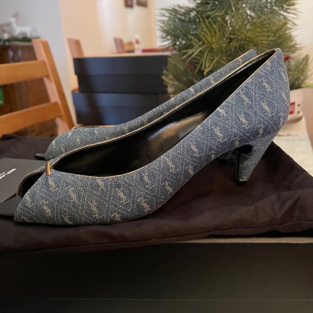 Ysl Monogram Pattern Open Toe Heels - image 6